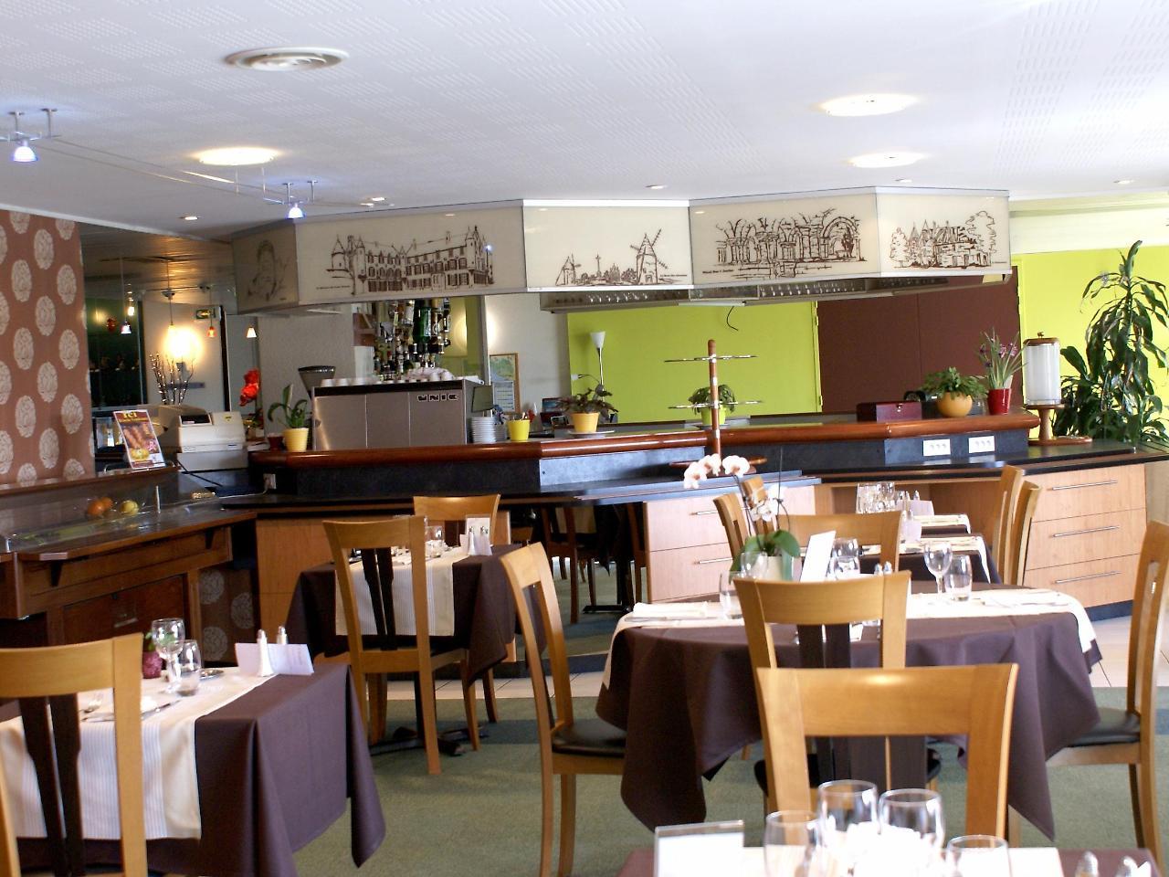 Logis Hotel Restaurant Aloe Лес Хербиерс Екстериор снимка