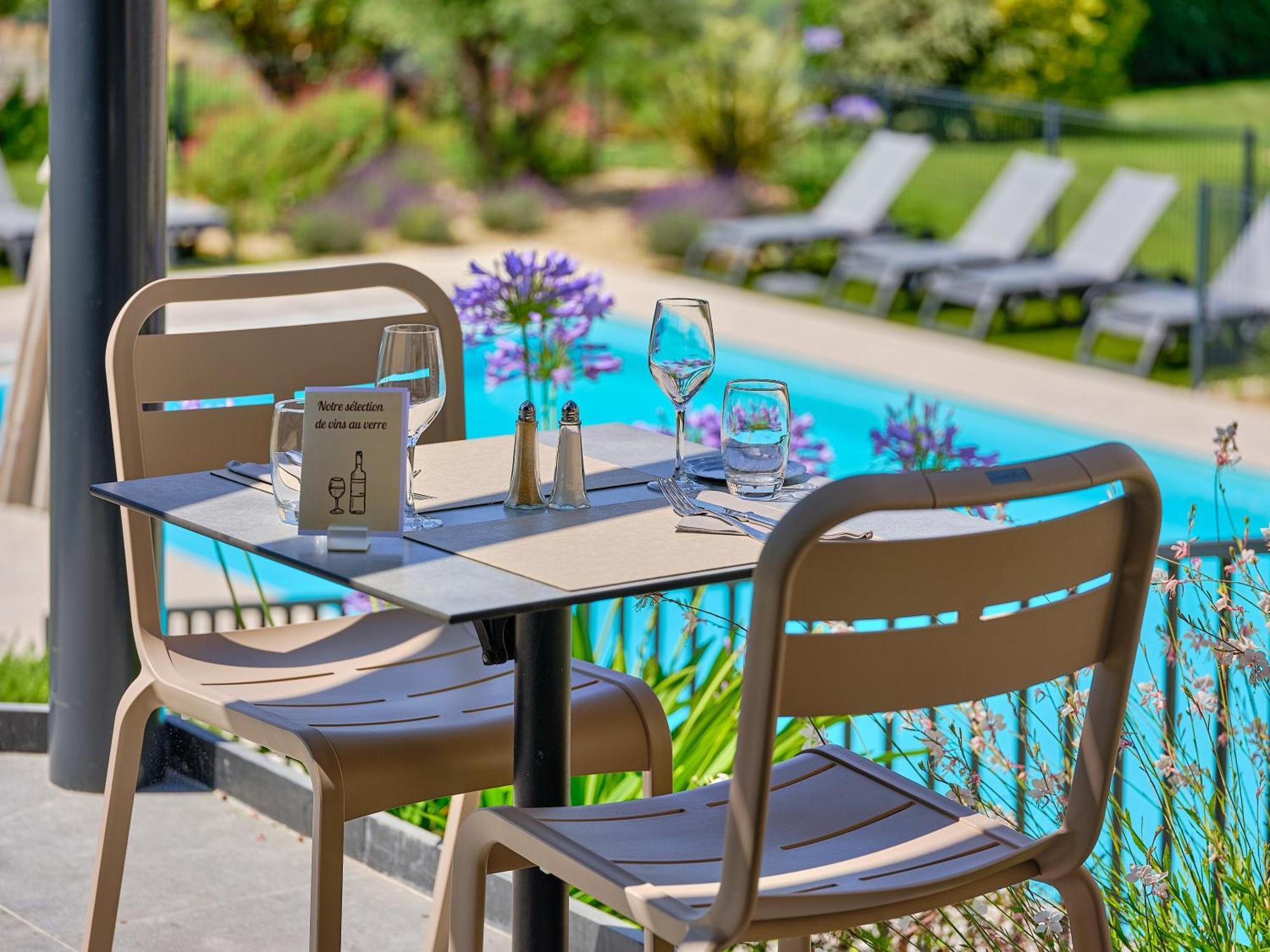 Logis Hotel Restaurant Aloe Лес Хербиерс Екстериор снимка