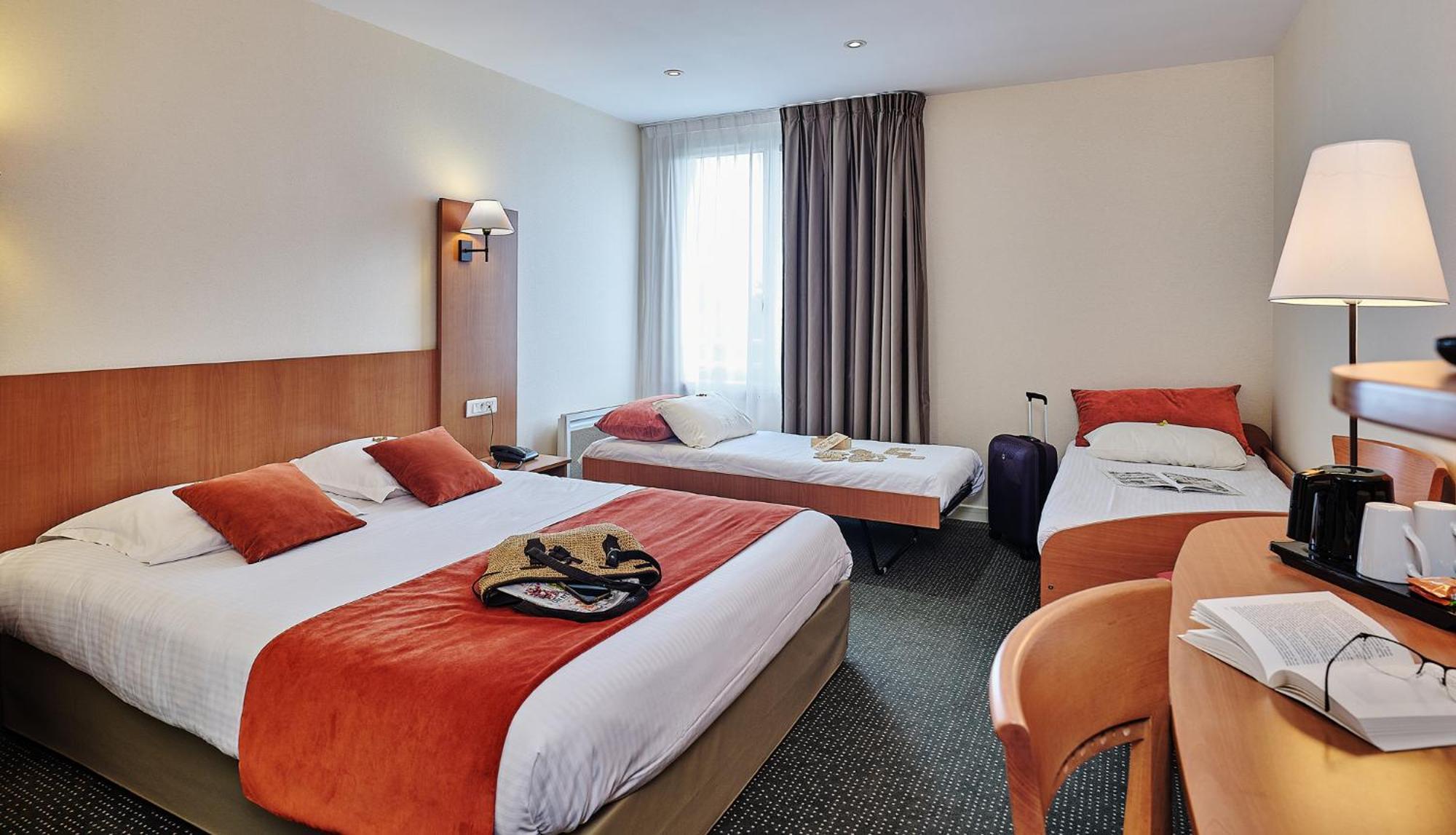 Logis Hotel Restaurant Aloe Лес Хербиерс Екстериор снимка