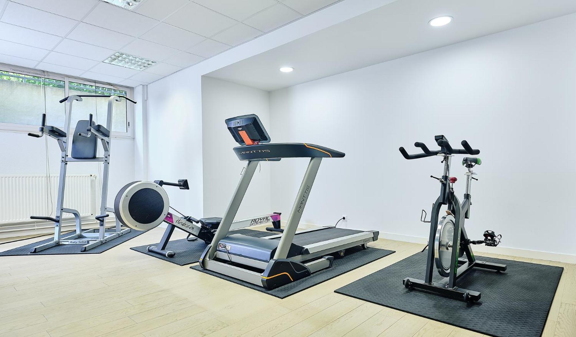 Logis Hotel Restaurant Aloe Лес Хербиерс Екстериор снимка